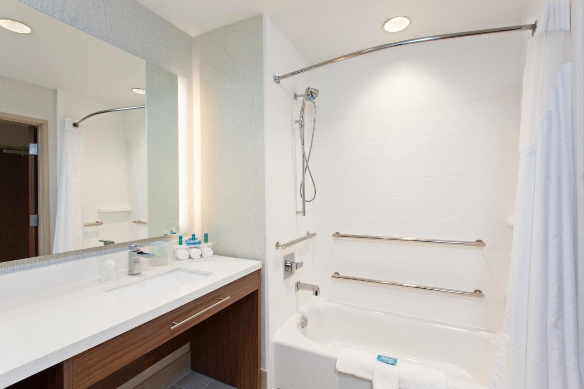 Holiday Inn Express & Suites Houston S - Medical Ctr Area By Ihg Dış mekan fotoğraf